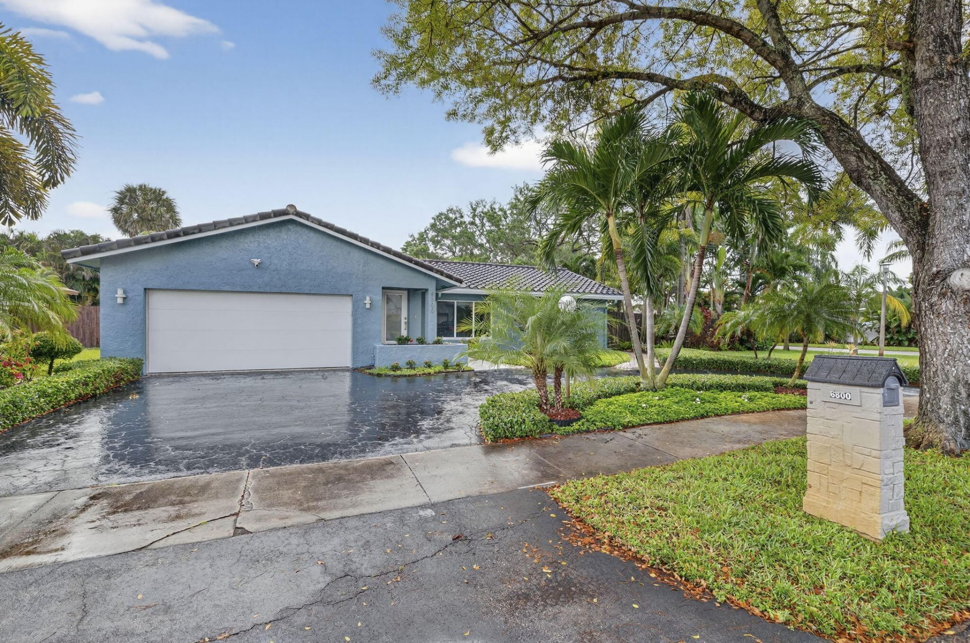 6800 NW 24th Terrace, Fort Lauderdale, FL 33309 Photo