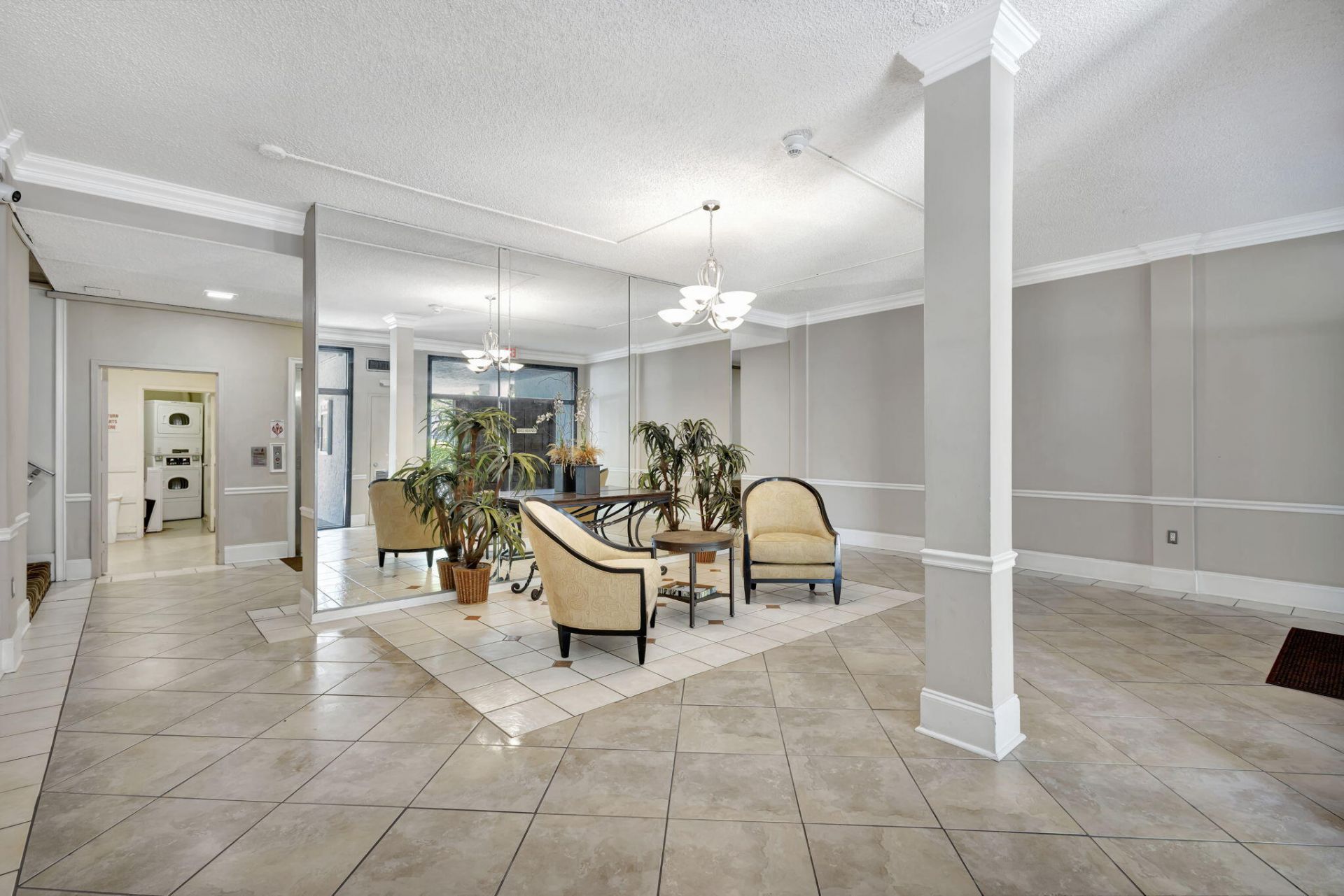 500 Executive Center Drive, Unit 3-j, West Palm Beach, FL 33401 Photo