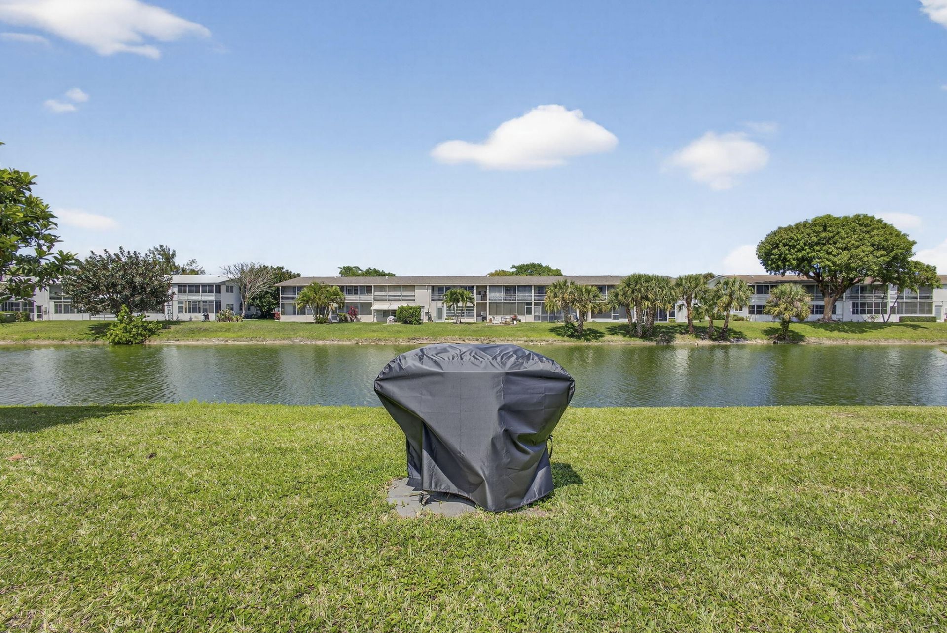 106 Camden E, West Palm Beach, FL 33417 Photo