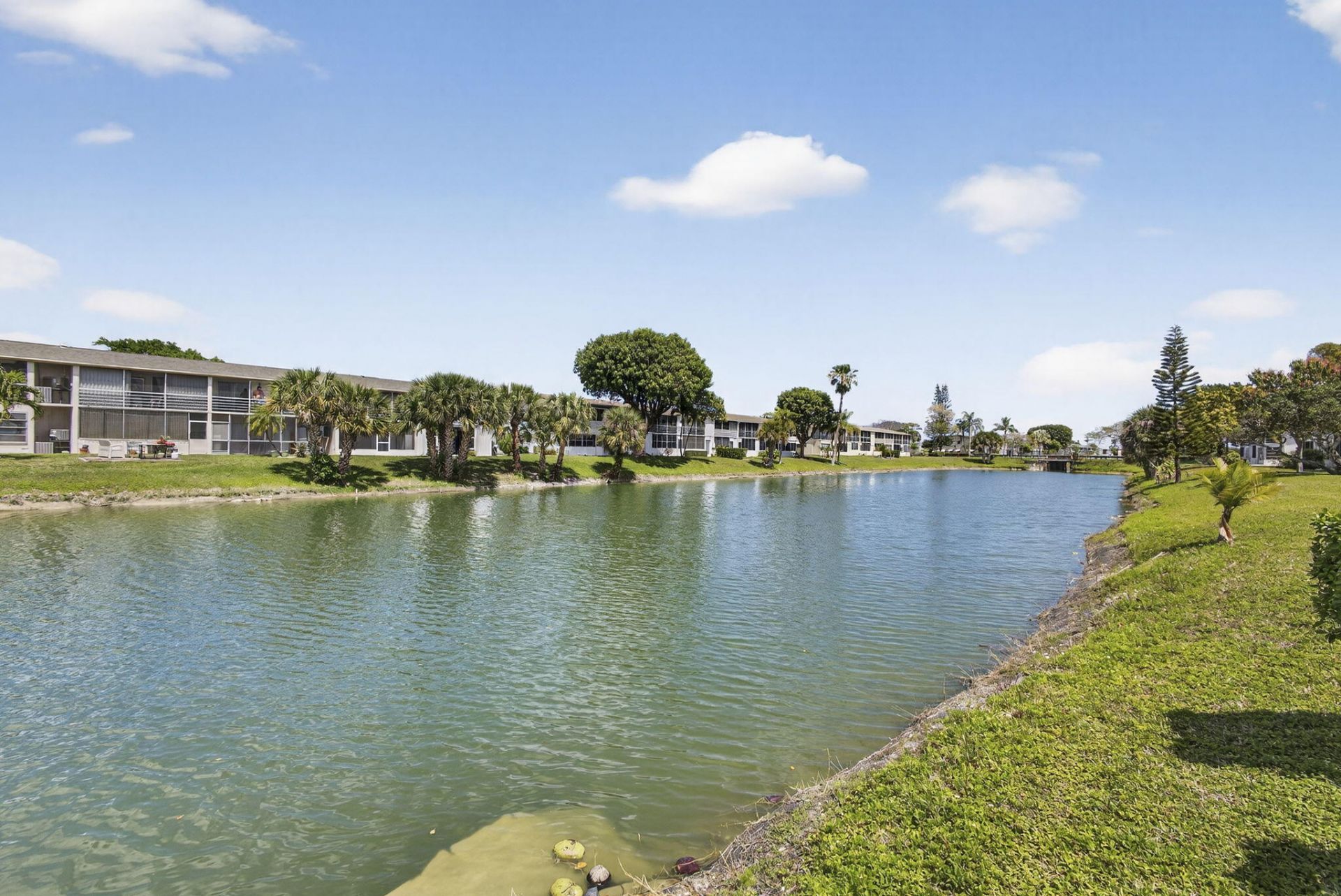 106 Camden E, West Palm Beach, FL 33417 Photo