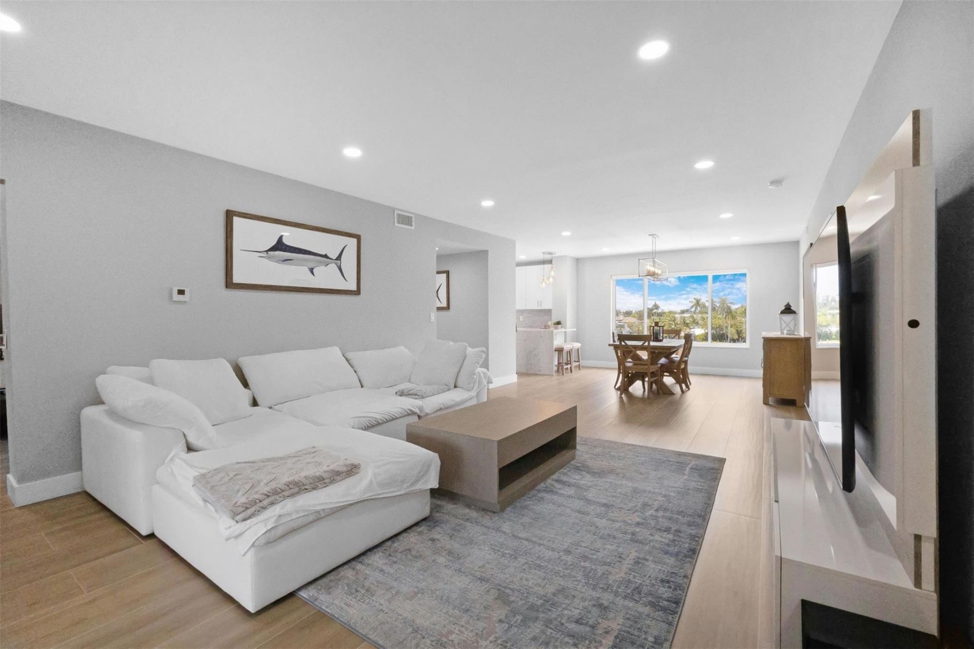 333 Sunset Drive, Unit 208, Fort Lauderdale, FL 33301 Photo