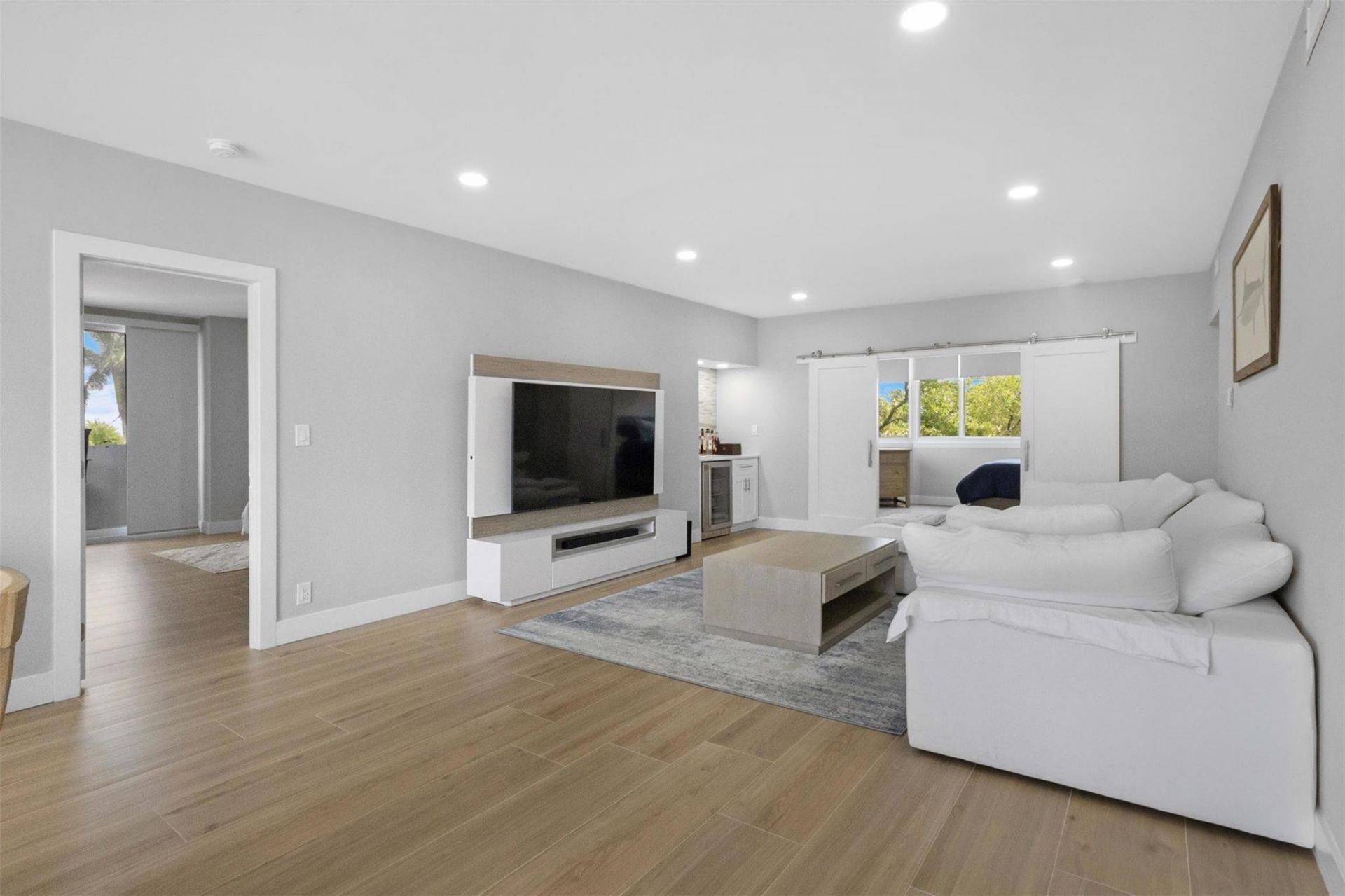 333 Sunset Drive, Unit 208, Fort Lauderdale, FL 33301 Photo