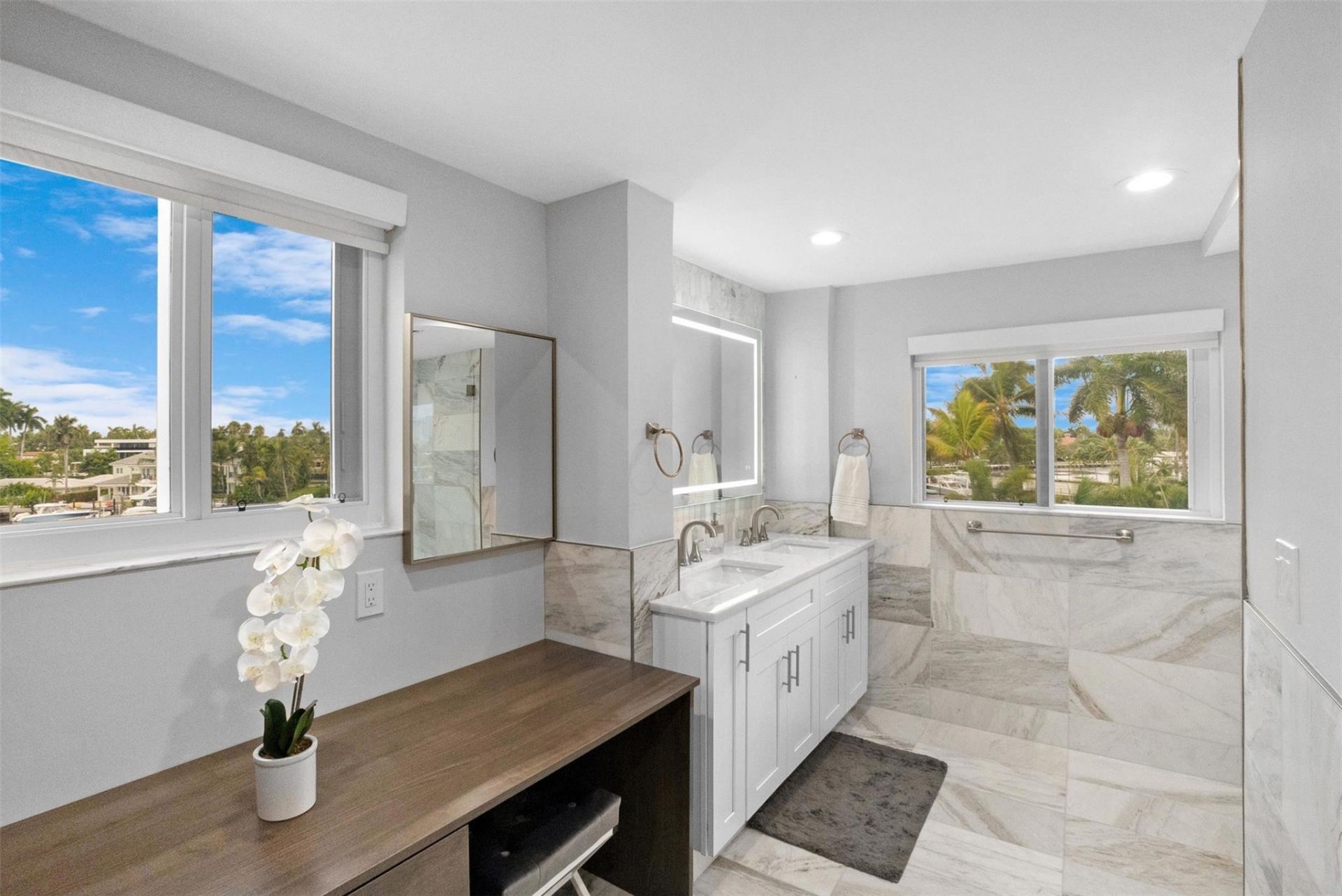 333 Sunset Drive, Unit 208, Fort Lauderdale, FL 33301 Photo