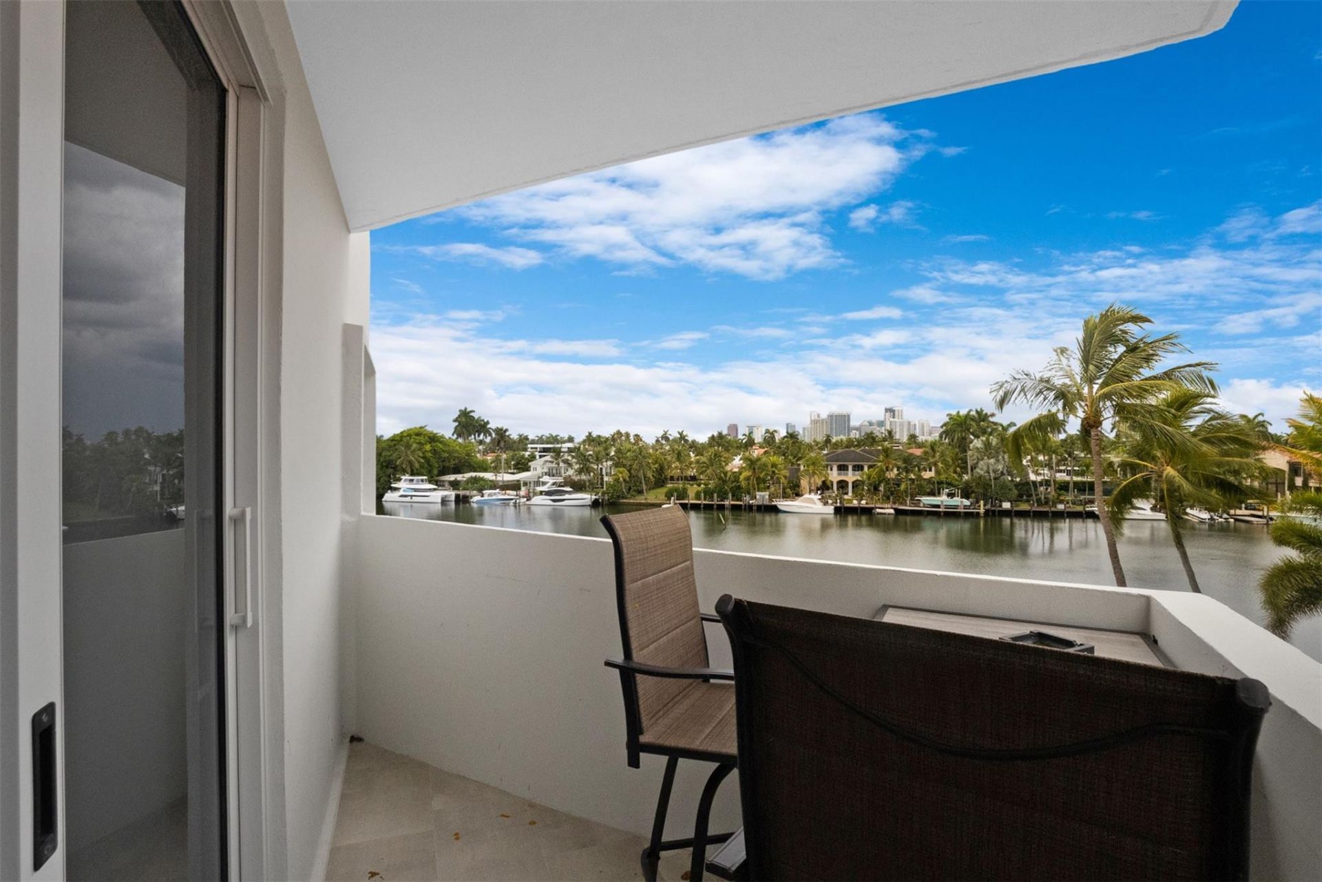 333 Sunset Drive, Unit 208, Fort Lauderdale, FL 33301 Photo
