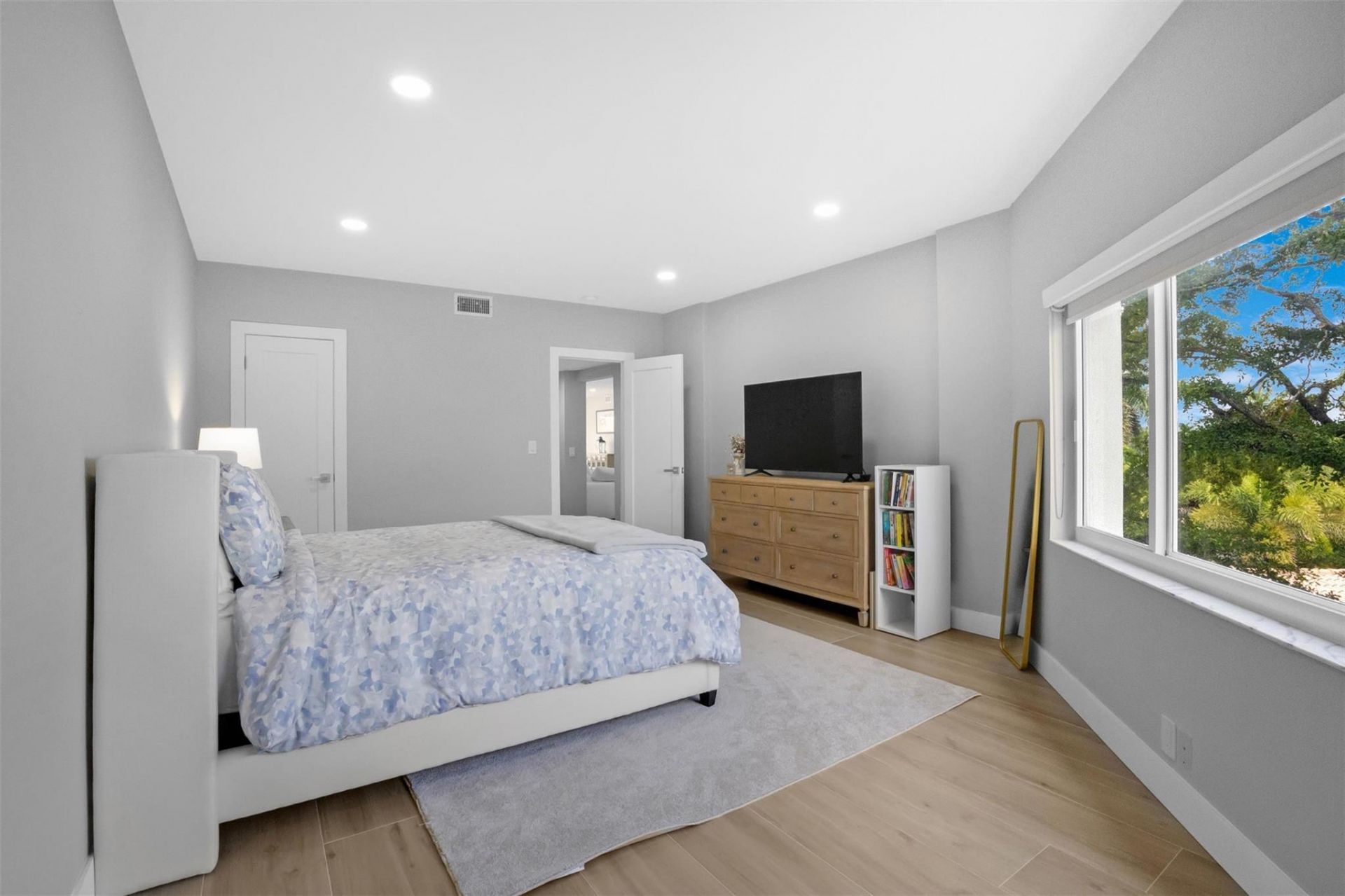 333 Sunset Drive, Unit 208, Fort Lauderdale, FL 33301 Photo