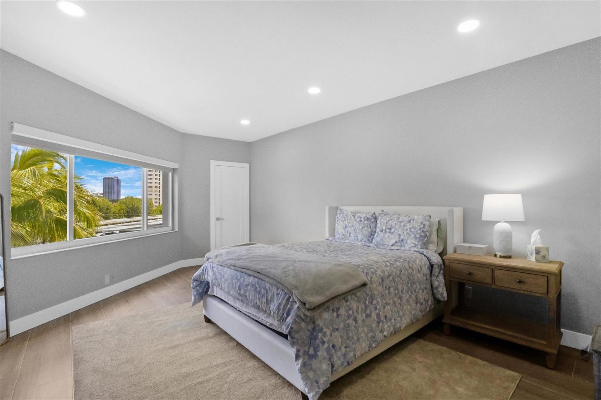 333 Sunset Drive, Unit 208, Fort Lauderdale, FL 33301 Photo