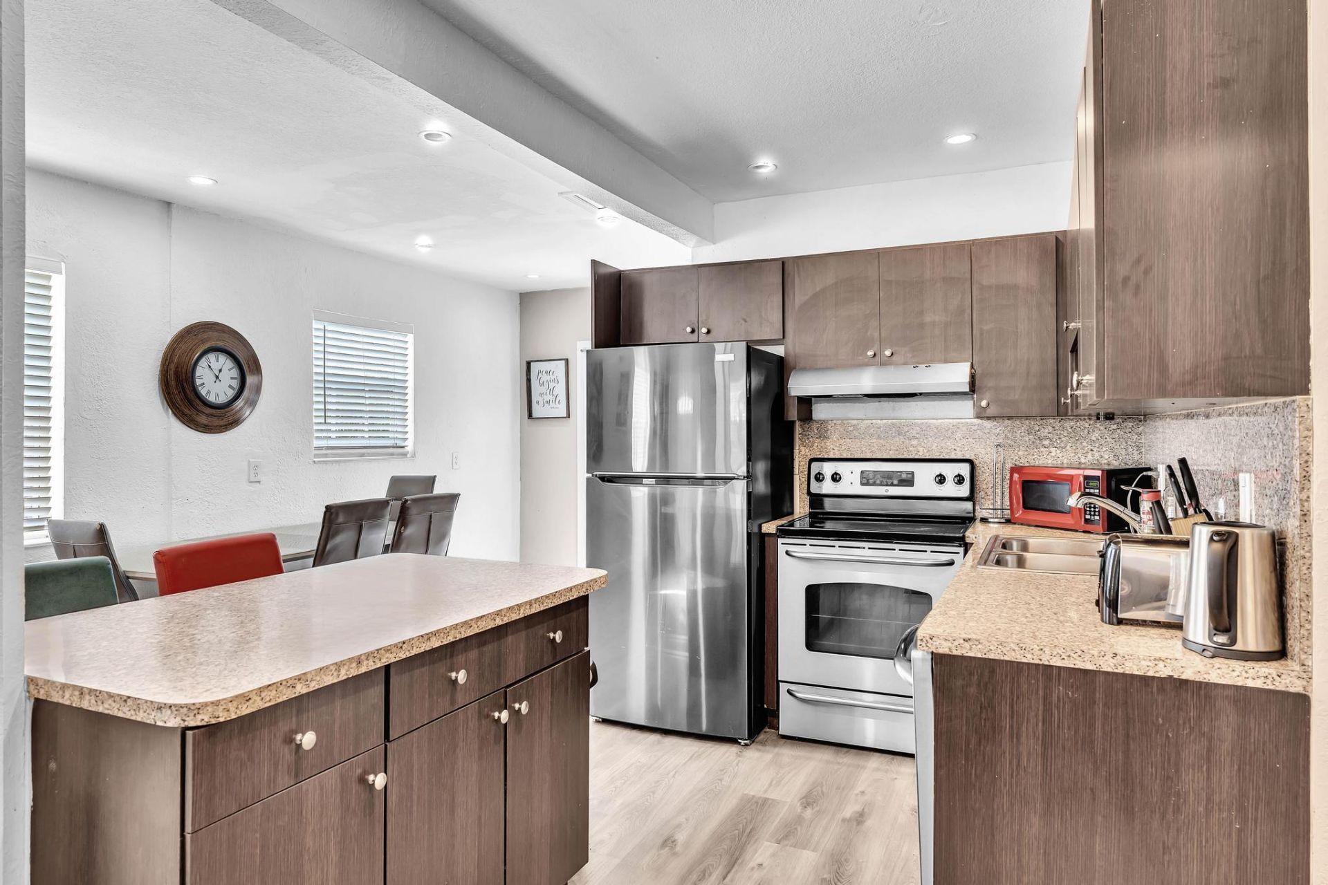 1600 NW 2nd Avenue, Fort Lauderdale, FL 33311 Photo