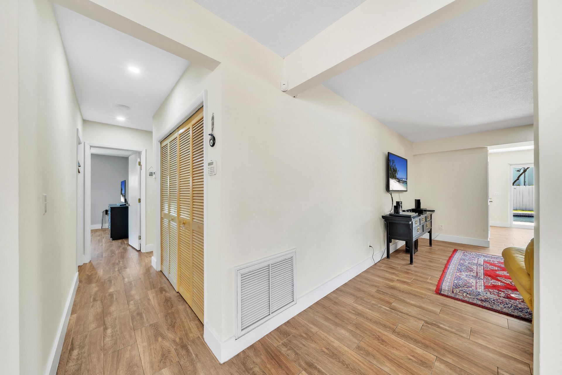 1870 NE 197th Terrace, Miami, FL 33179 Photo