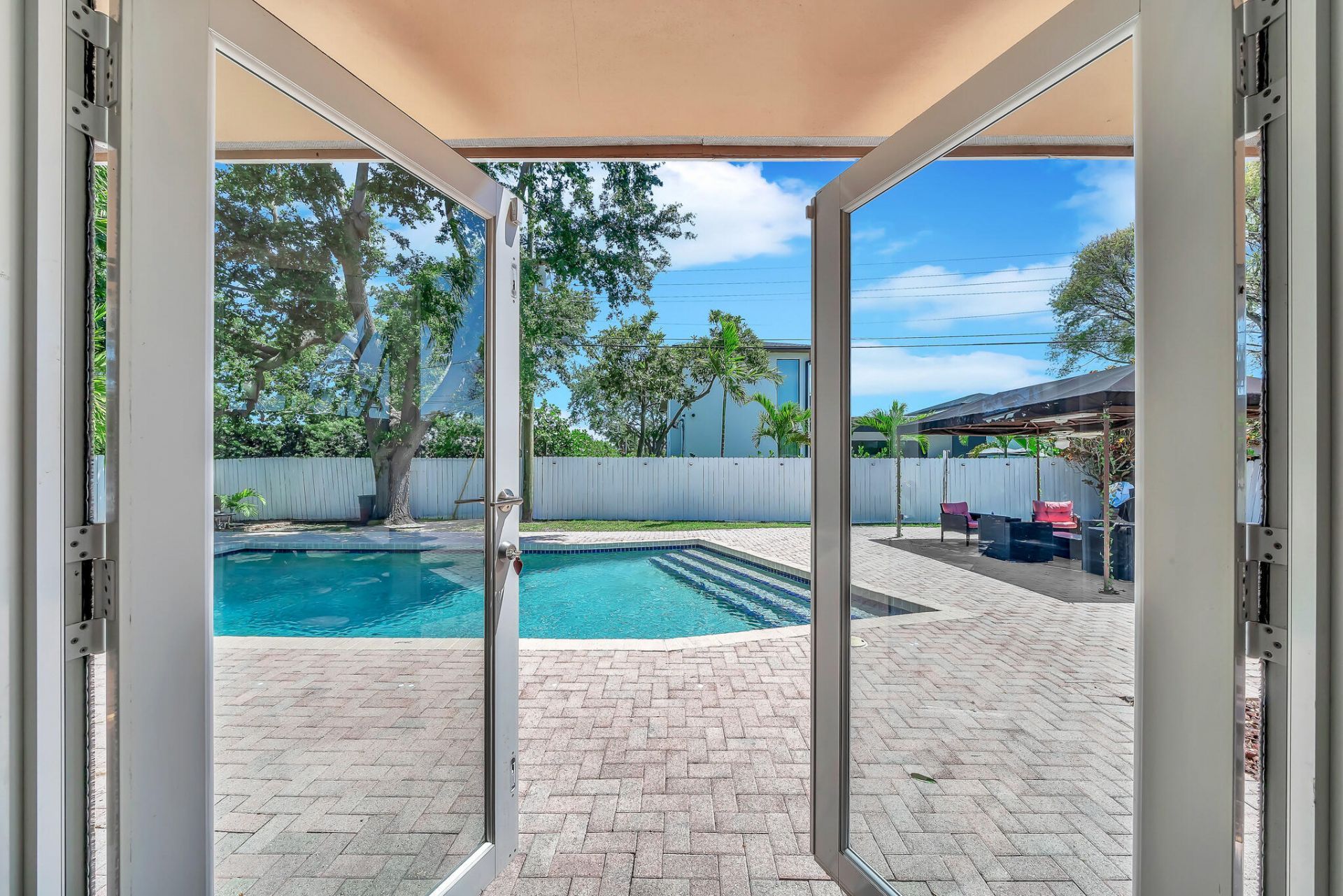 1870 NE 197th Terrace, Miami, FL 33179 Photo