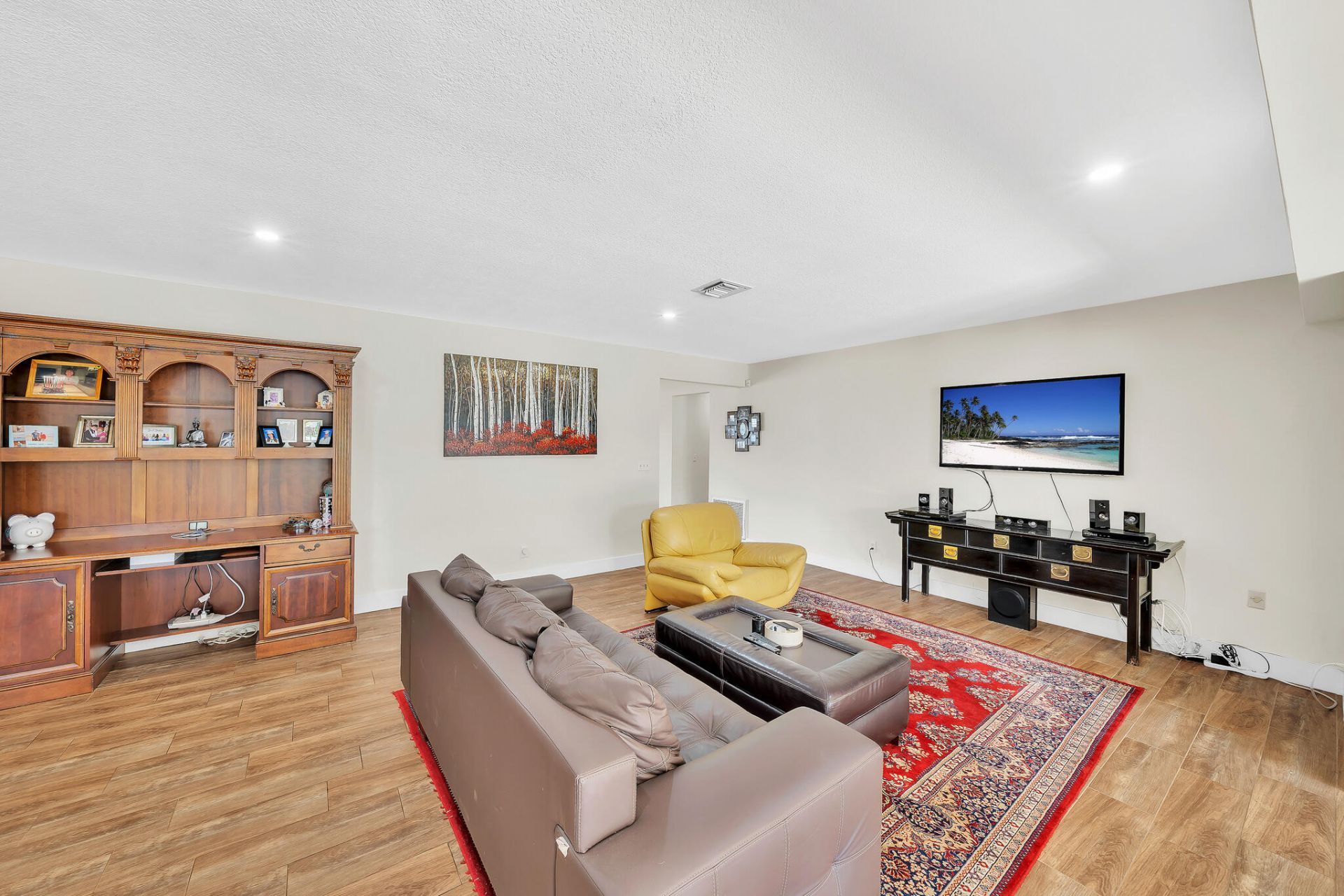 1870 NE 197th Terrace, Miami, FL 33179 Photo