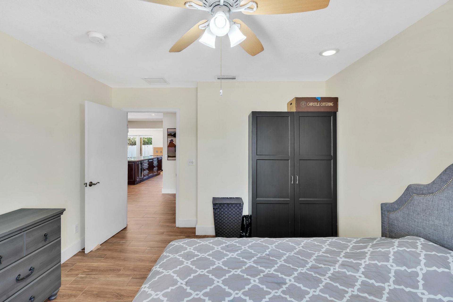 1870 NE 197th Terrace, Miami, FL 33179 Photo