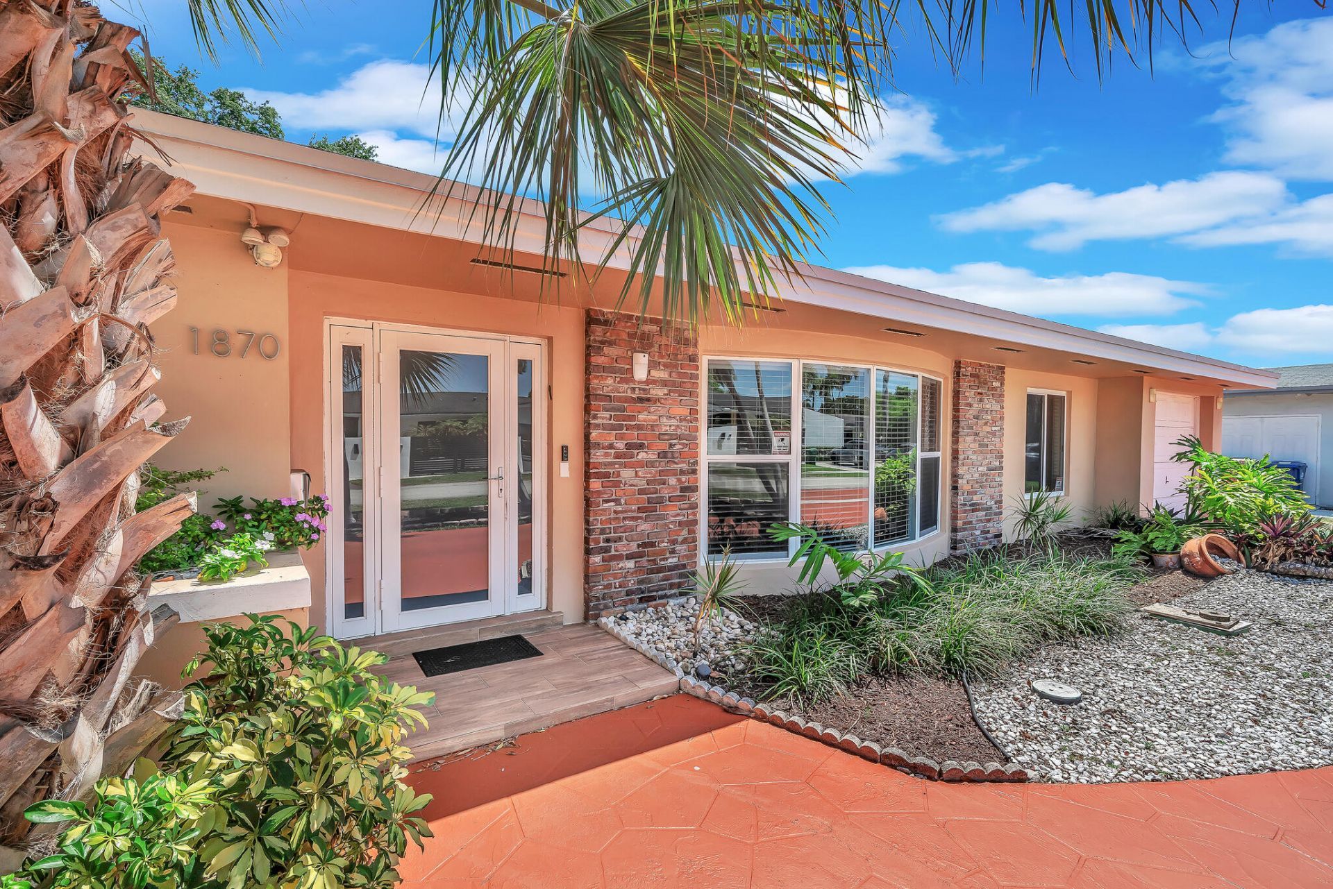 1870 NE 197th Terrace, Miami, FL 33179 Photo