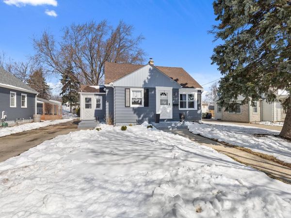 9006 W Dakota AVENUE, West Allis, WI 53227