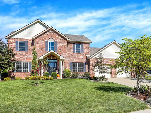 224 W Stoney Trail , Greenfield, IN 46140