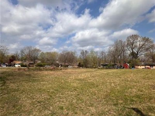 000 Stucker Lane , Poplar Bluff, MO 63901