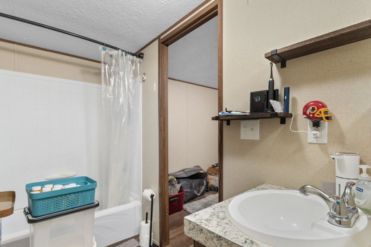 5381 Highway 66 Photo 15