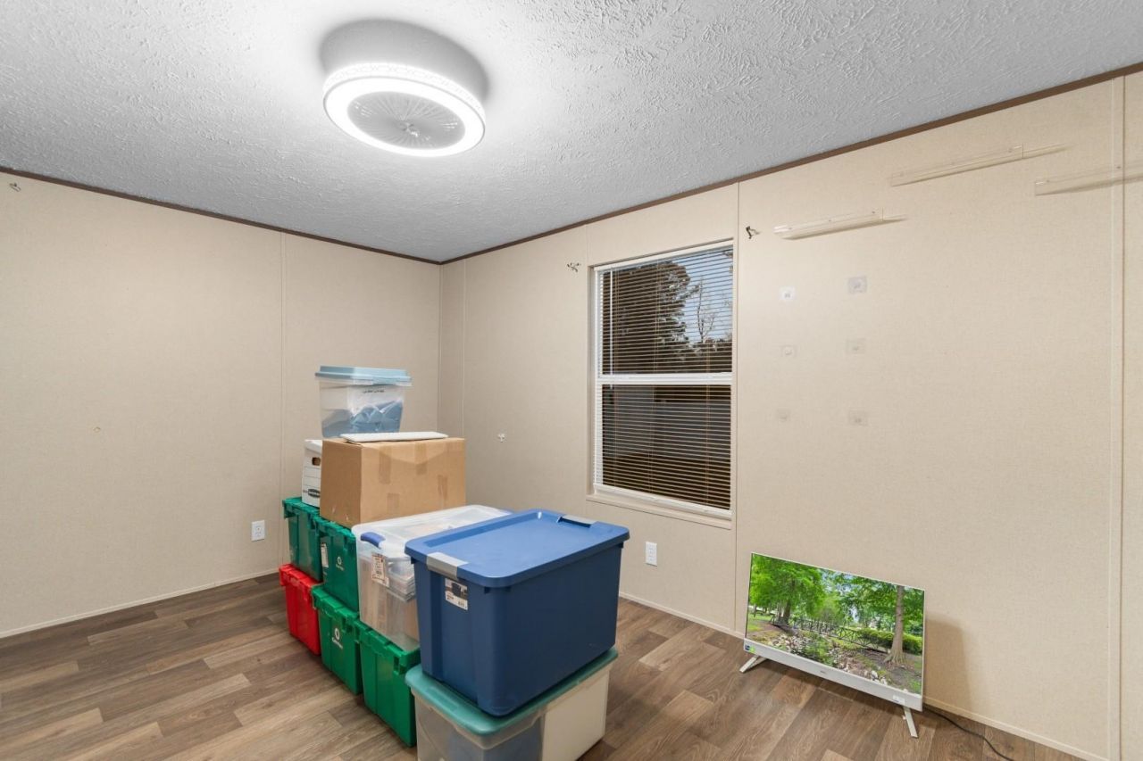 5381 Highway 66 Photo 16