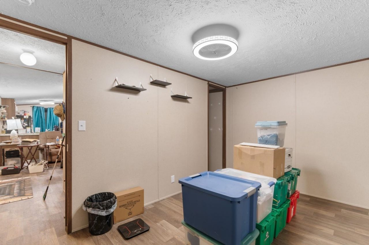 5381 Highway 66 Photo 18