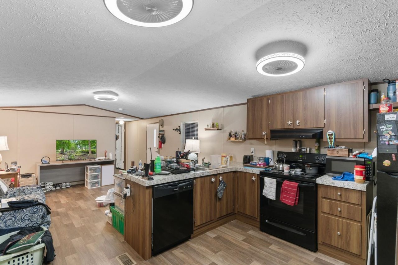 5381 Highway 66 Photo 4