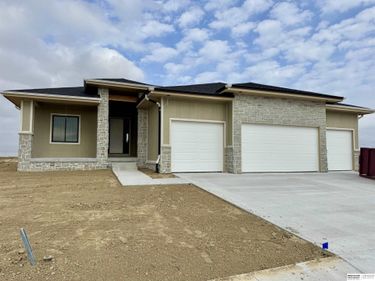 10316 S 212th Street, Gretna, NE 68028