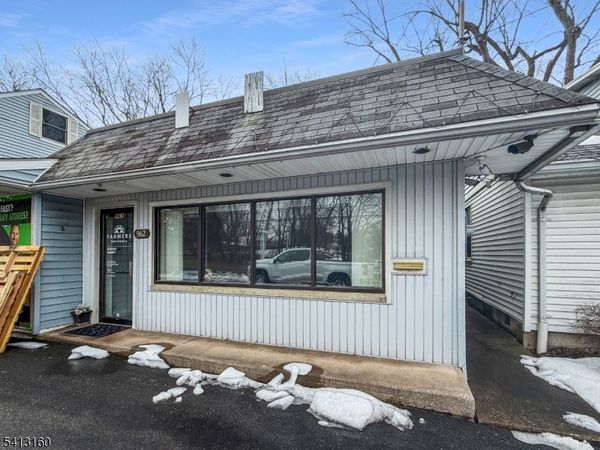 962 State Route 173, Bloomsbury, NJ 08804