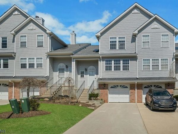 191 Kemper Ct, Independence, NJ 07840