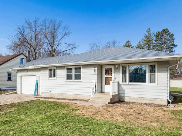 211 Hickory Street S, Lester Prairie, MN 55354