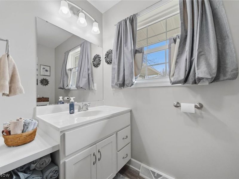 6101 Skylark Street SW, Canton, OH 44706 Photo 23