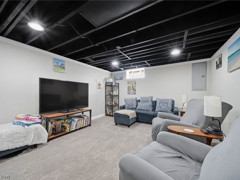 6101 Skylark Street SW, Canton, OH 44706 Photo 25