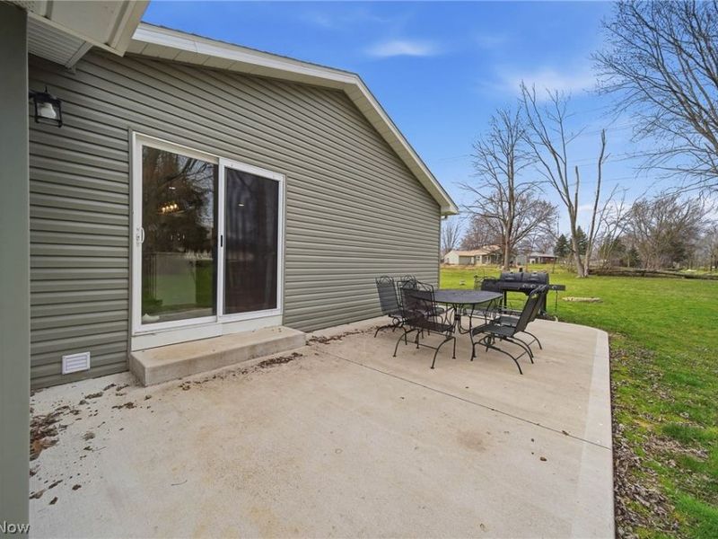 6101 Skylark Street SW, Canton, OH 44706 Photo 5