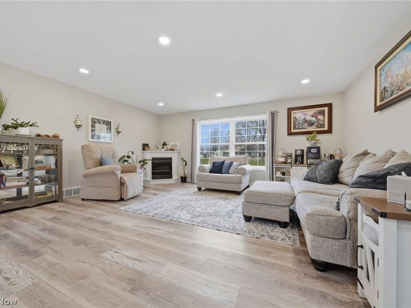 6101 Skylark Street SW, Canton, OH 44706 Photo 7