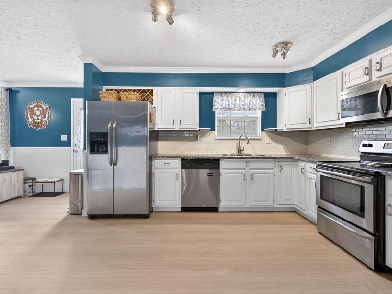 2421 Indian Creek Court, Grove City, OH 43123 Photo 3