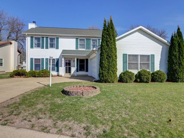 1902 19th Avenue , Sterling, IL 61081