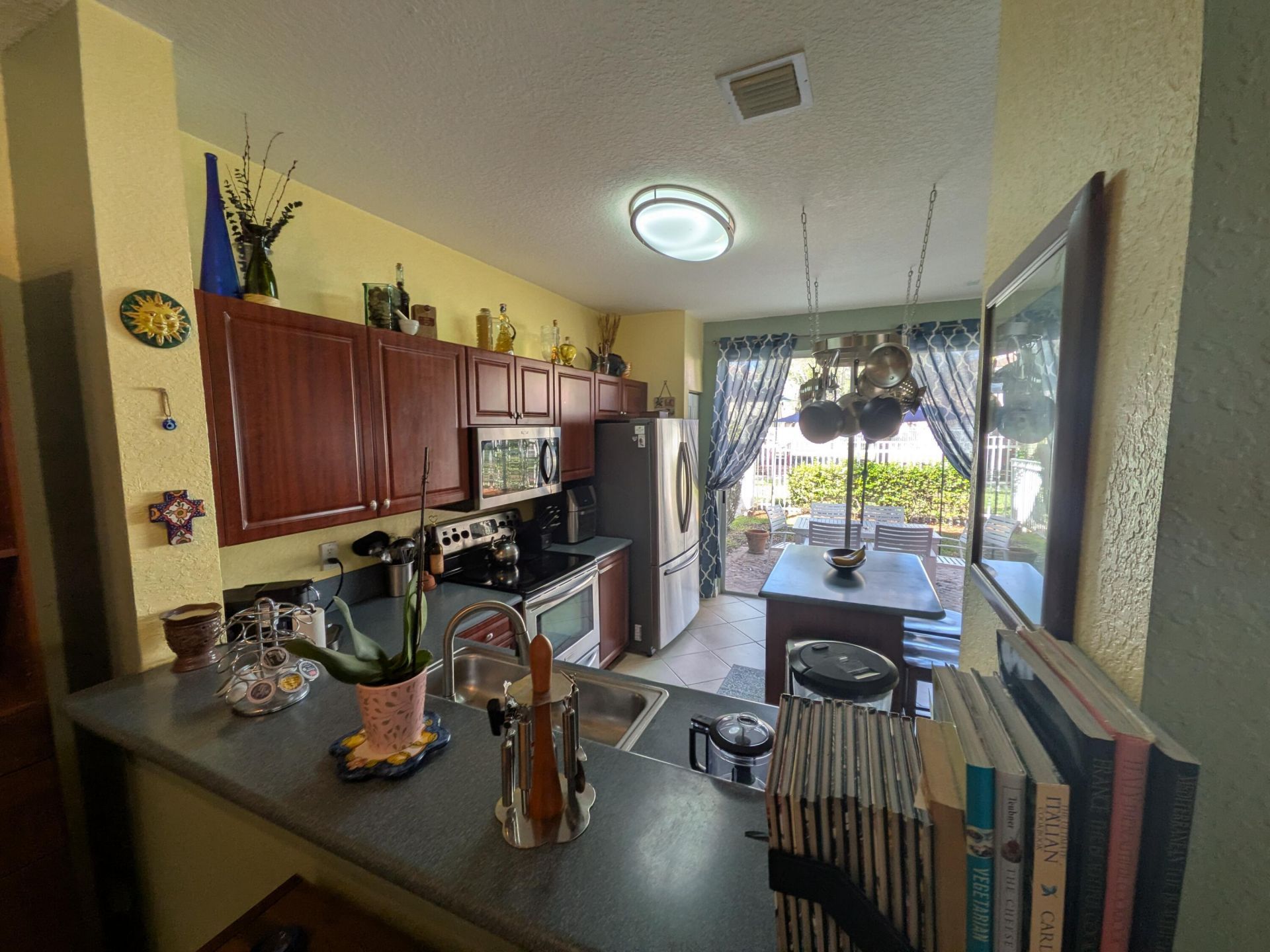 4091 NW 91st Terrace, Sunrise, FL 33351 Photo
