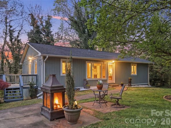 120 42nd Avenue Circle NE, Hickory, NC 28601