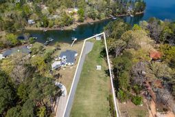 1223 Shull Island Road photo 4