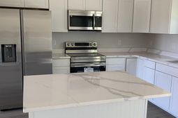 100 Summerhill Drive  photo 4