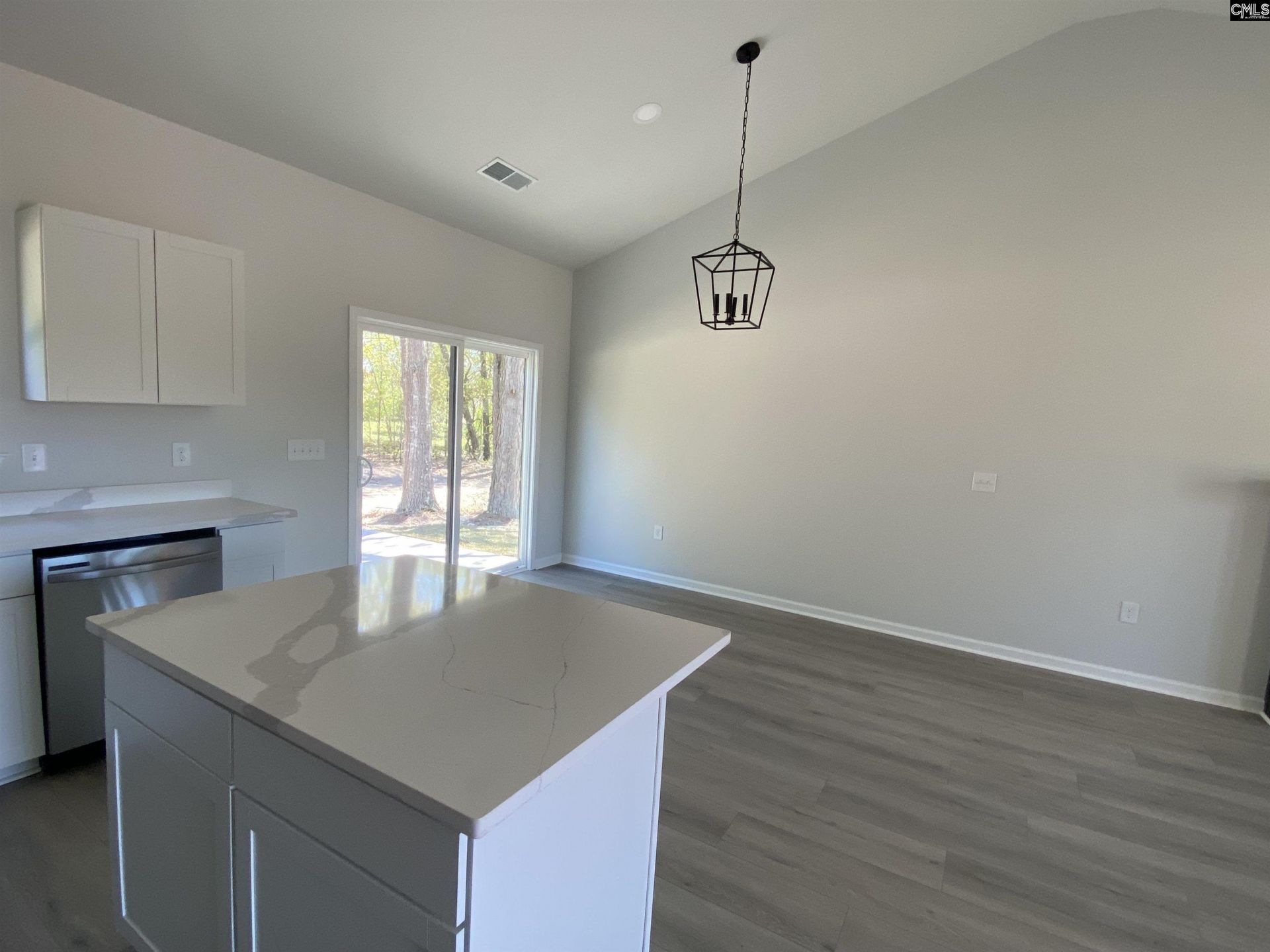 100 Summerhill Drive  Photo 7