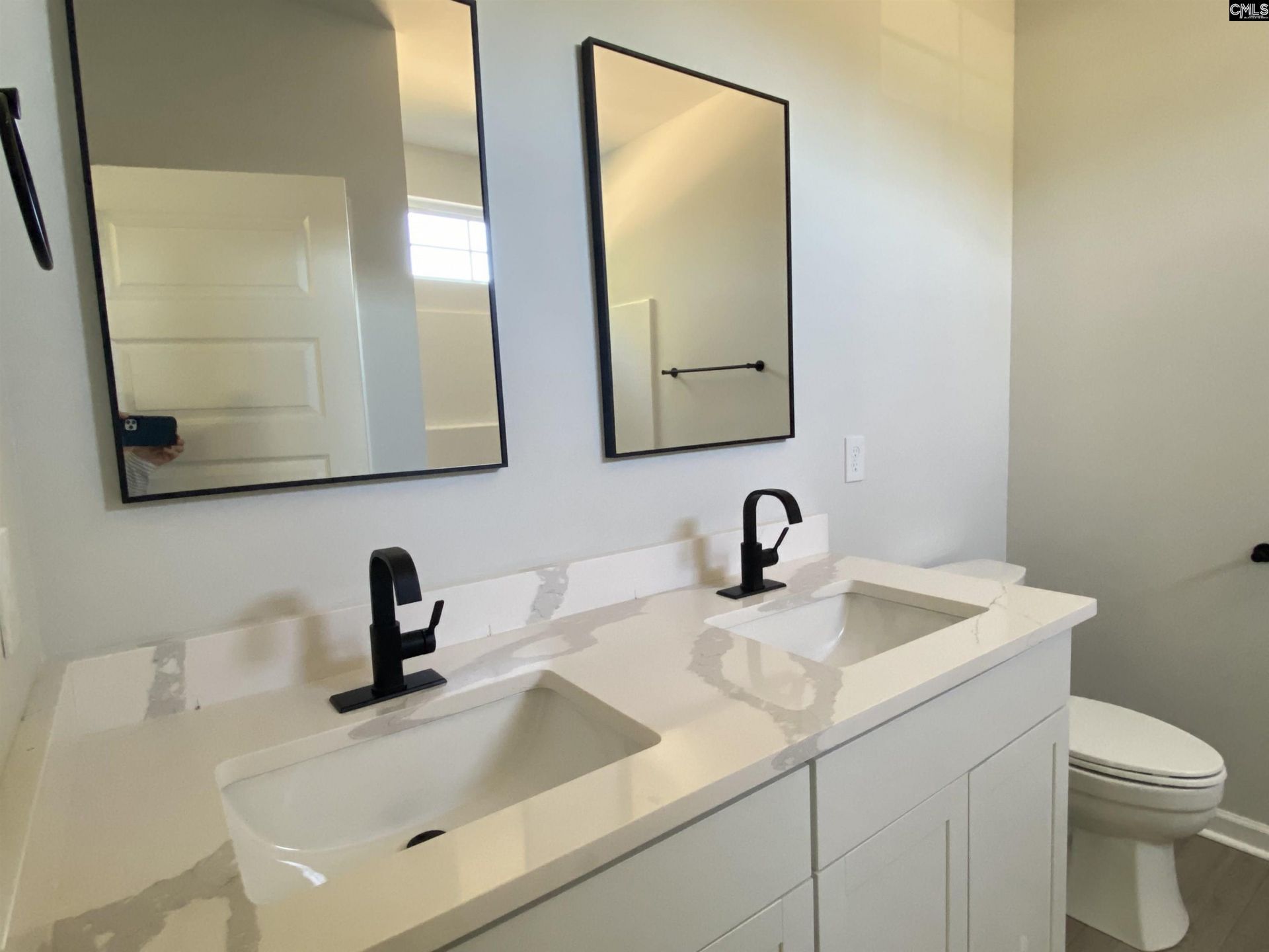 100 Summerhill Drive  Photo 9