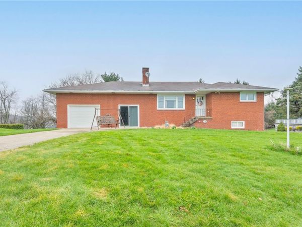 20 Samuel Dr , Washington, PA 15301