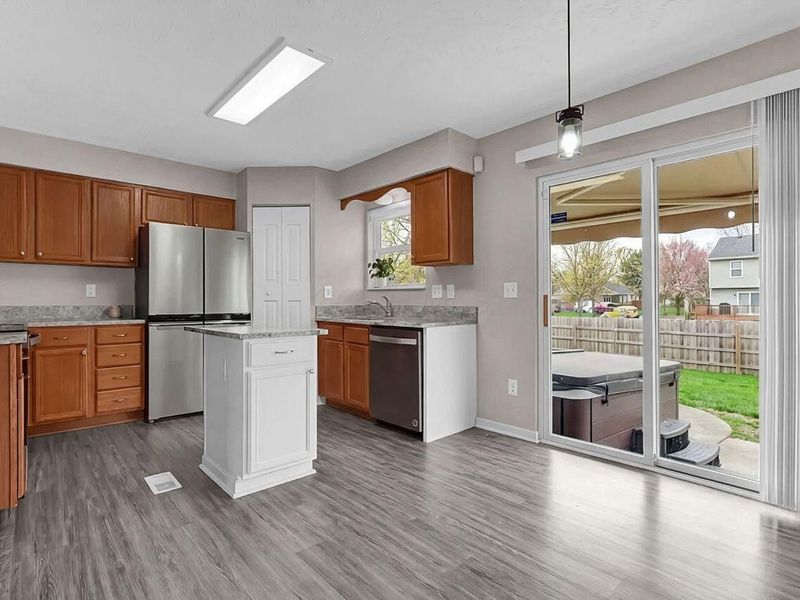 1417 Fahy Drive , Columbus, OH 43223 Photo 12