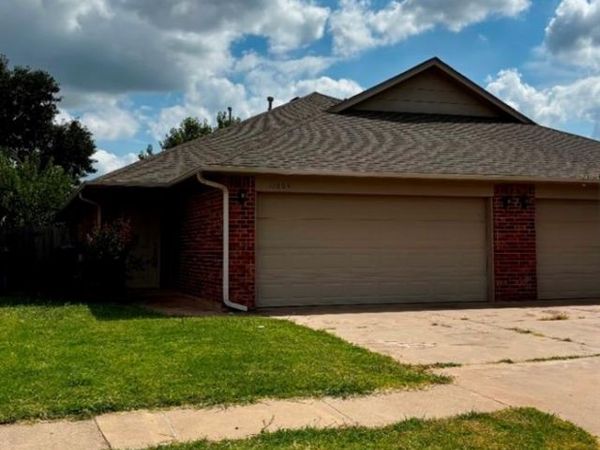 11004 SW 5th Street, Yukon, OK 73099