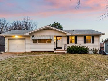 9144 Boyd Street, Omaha, NE 68134