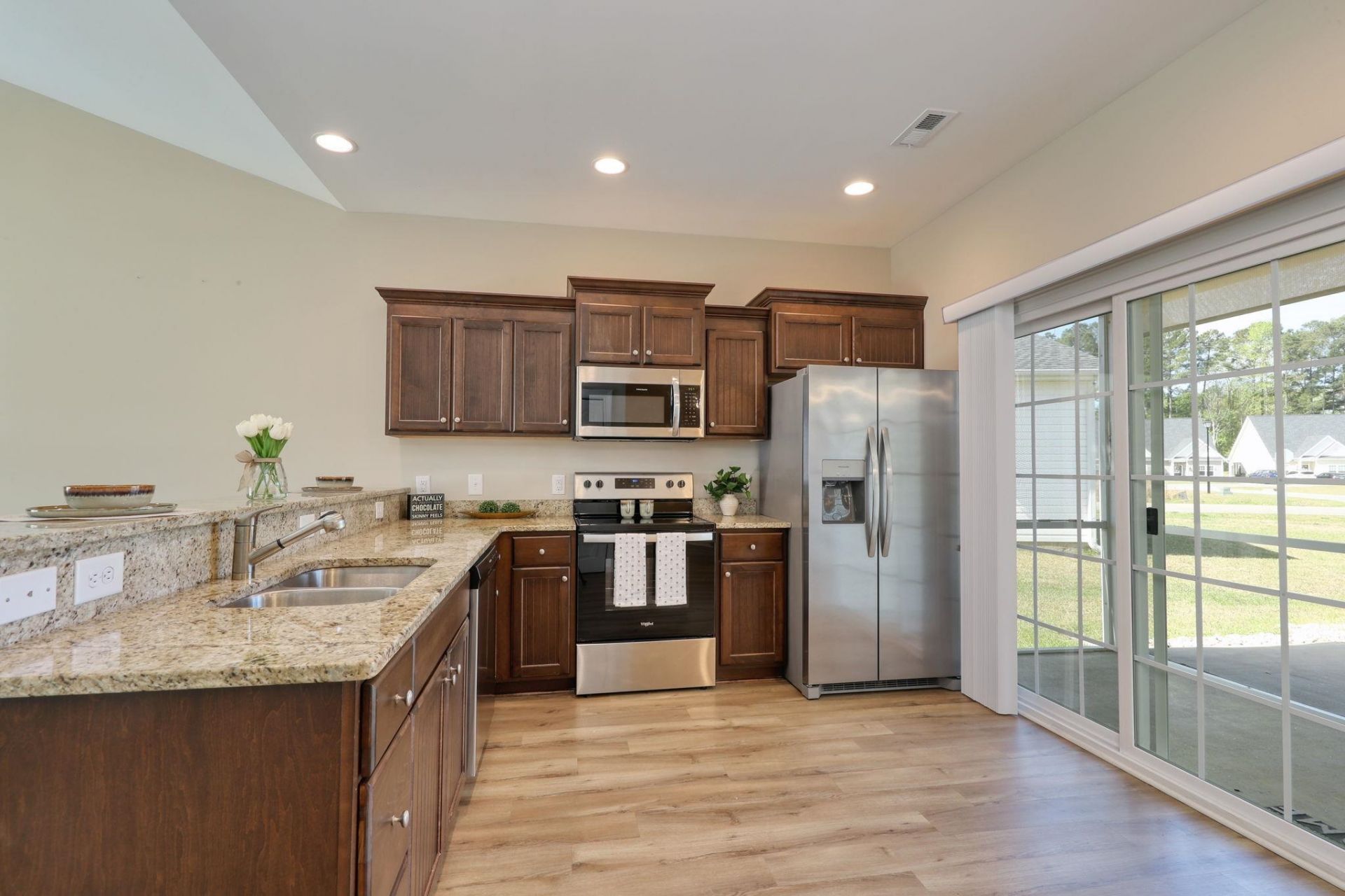 507 Whiddy Loop Photo 16