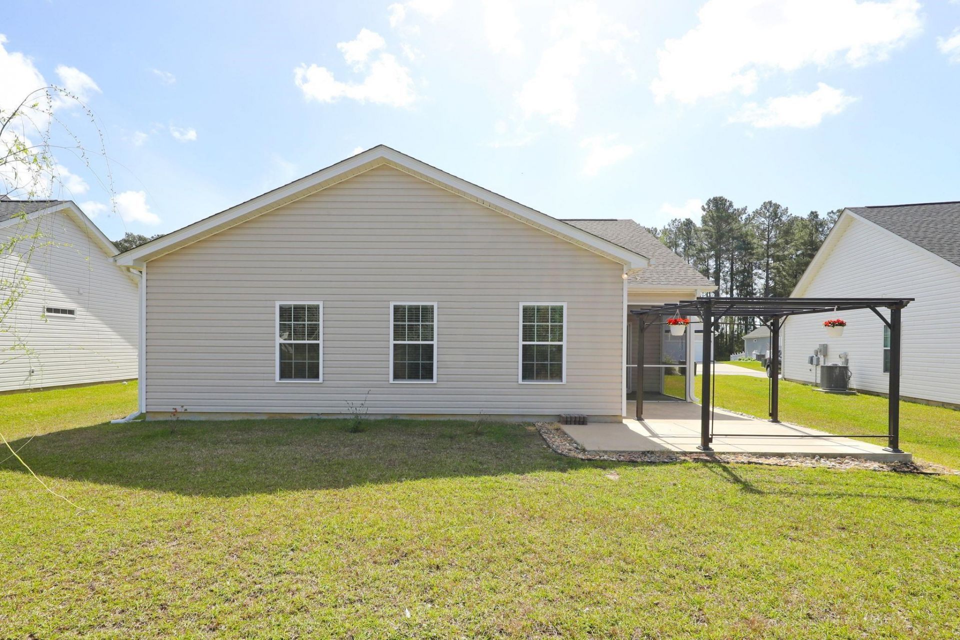 507 Whiddy Loop Photo 23