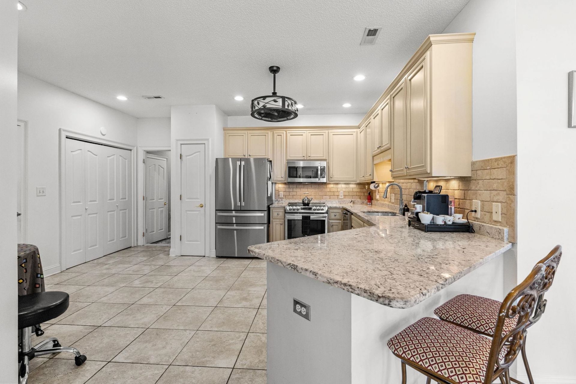 1459 Saint Thomas Circle Photo 12