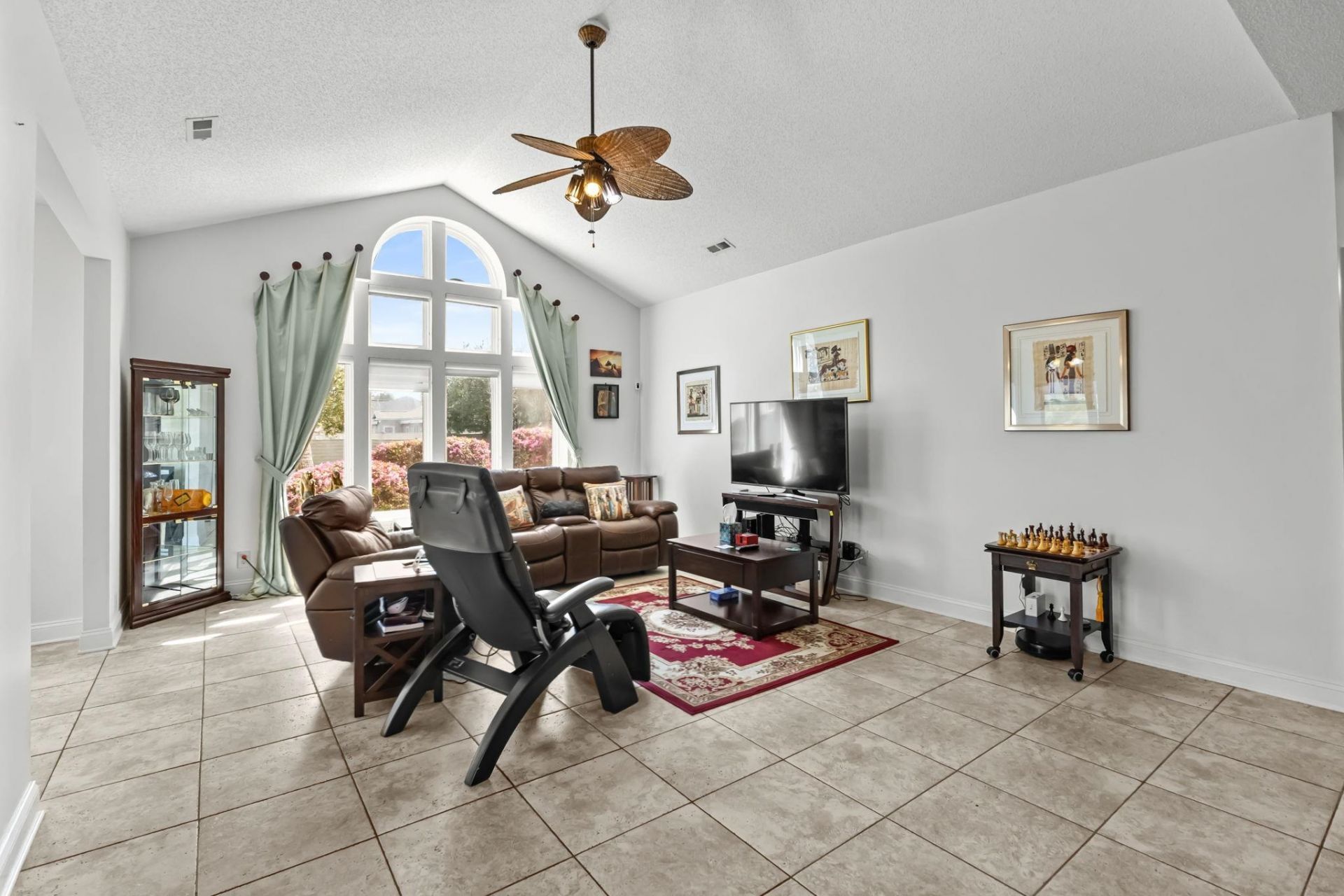 1459 Saint Thomas Circle  Photo 5