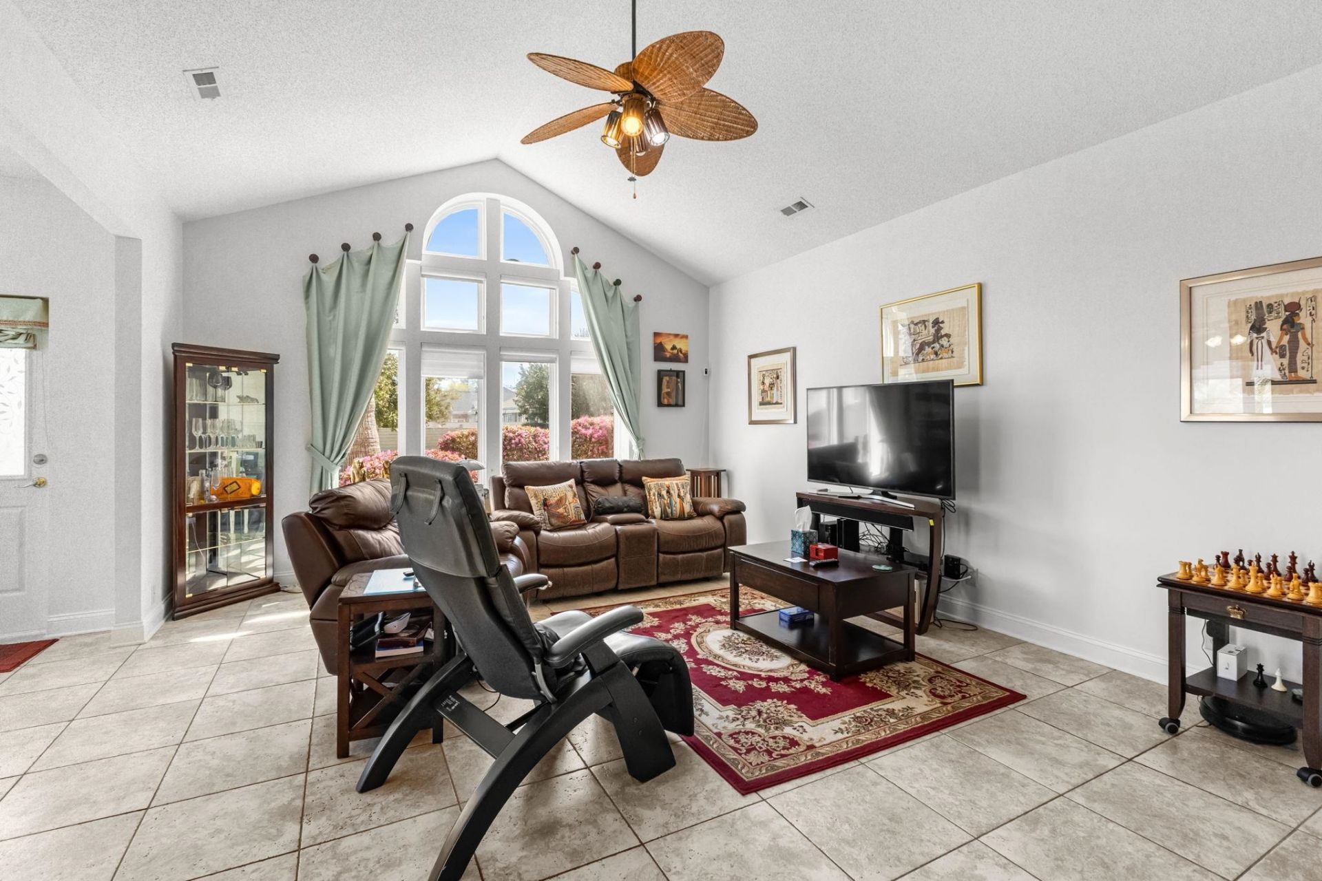 1459 Saint Thomas Circle Photo 8