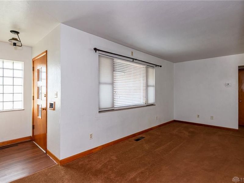 303 E Whittier Avenue, Fairborn, OH 45324 Photo 6