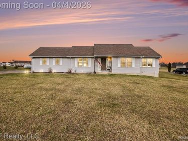 6632 Hanna Court, Conway Twp, MI 48418